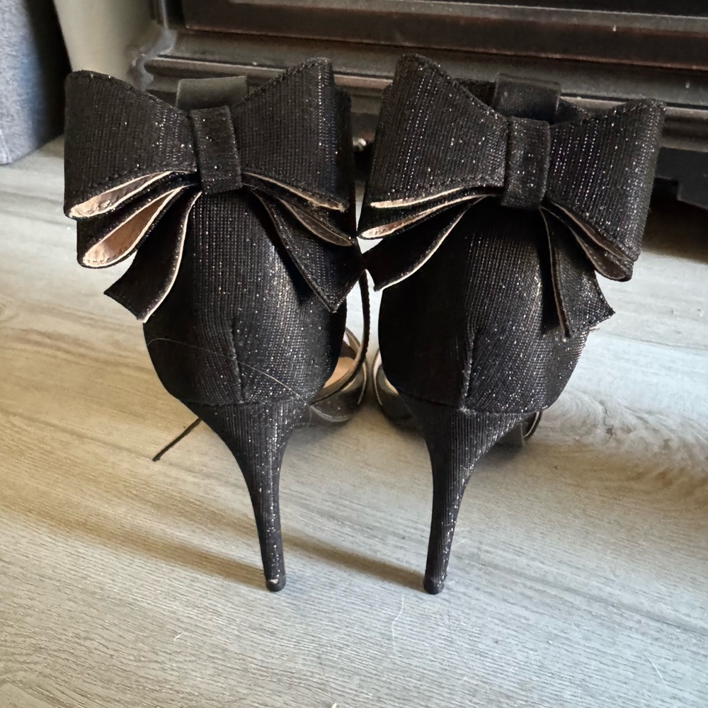 Zigi Soho Black Glitter Bow Heels